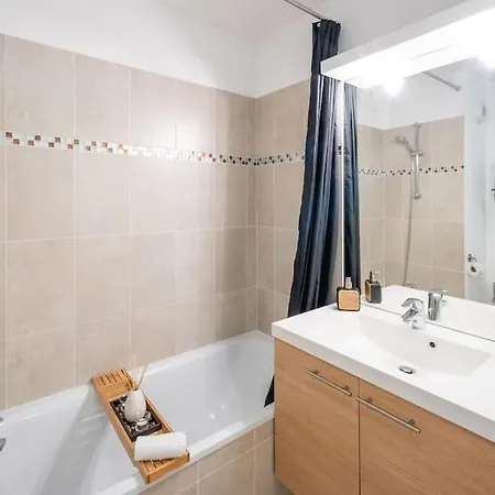 L'excellence-8min Aeroport-terrasse-parking Prive *
